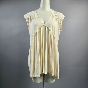 Women's Cream Flowy V-Neck Tunic Top